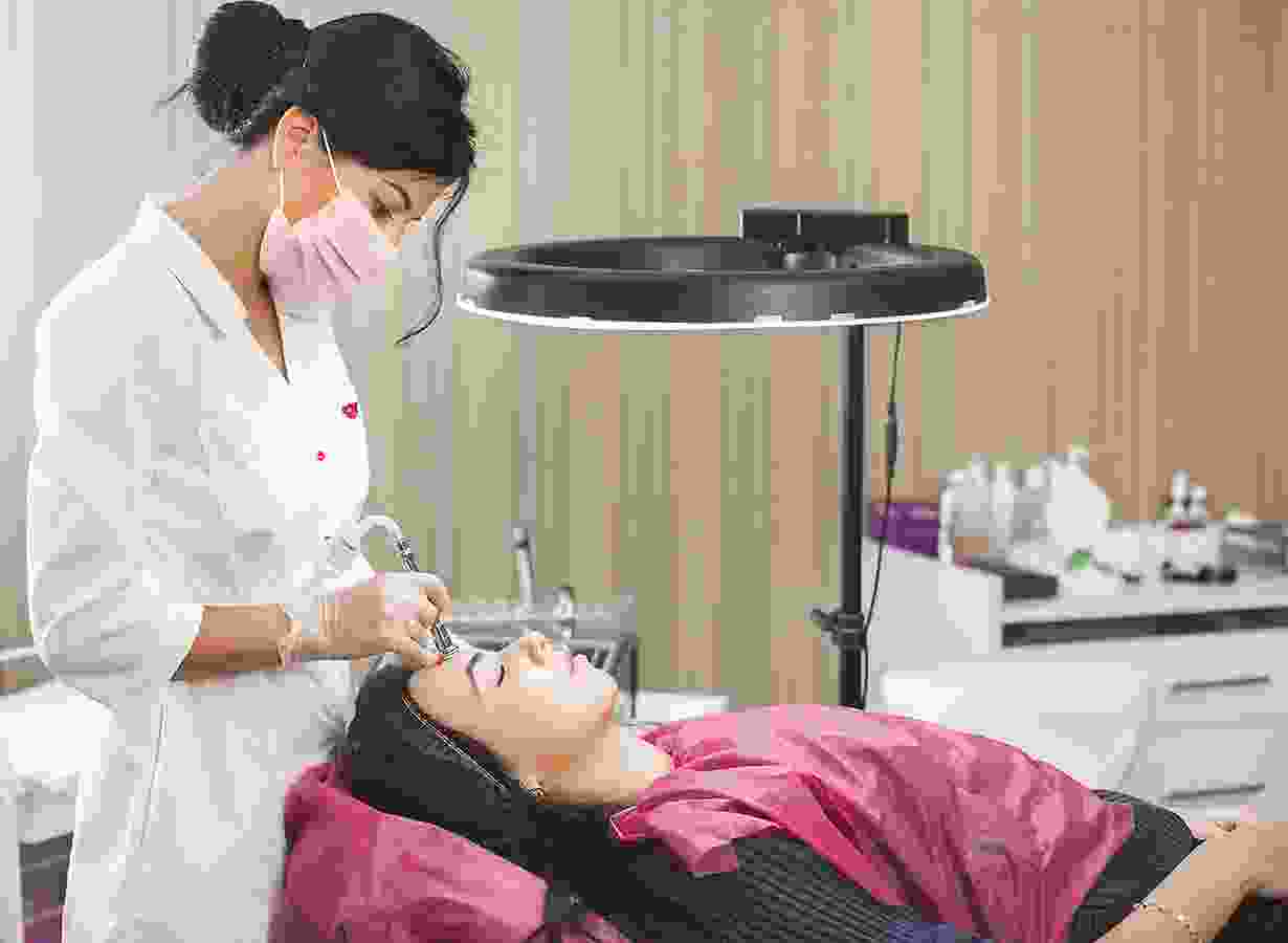 Pola Anti-Aging plaster Facial with Face Lifting Massage